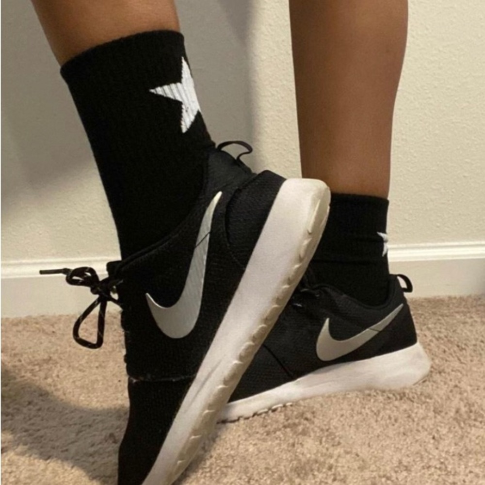 NIKE Black Runners